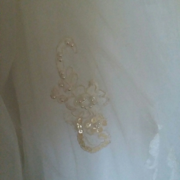 Mori Lee wedding dress! - Picture 4 of 8